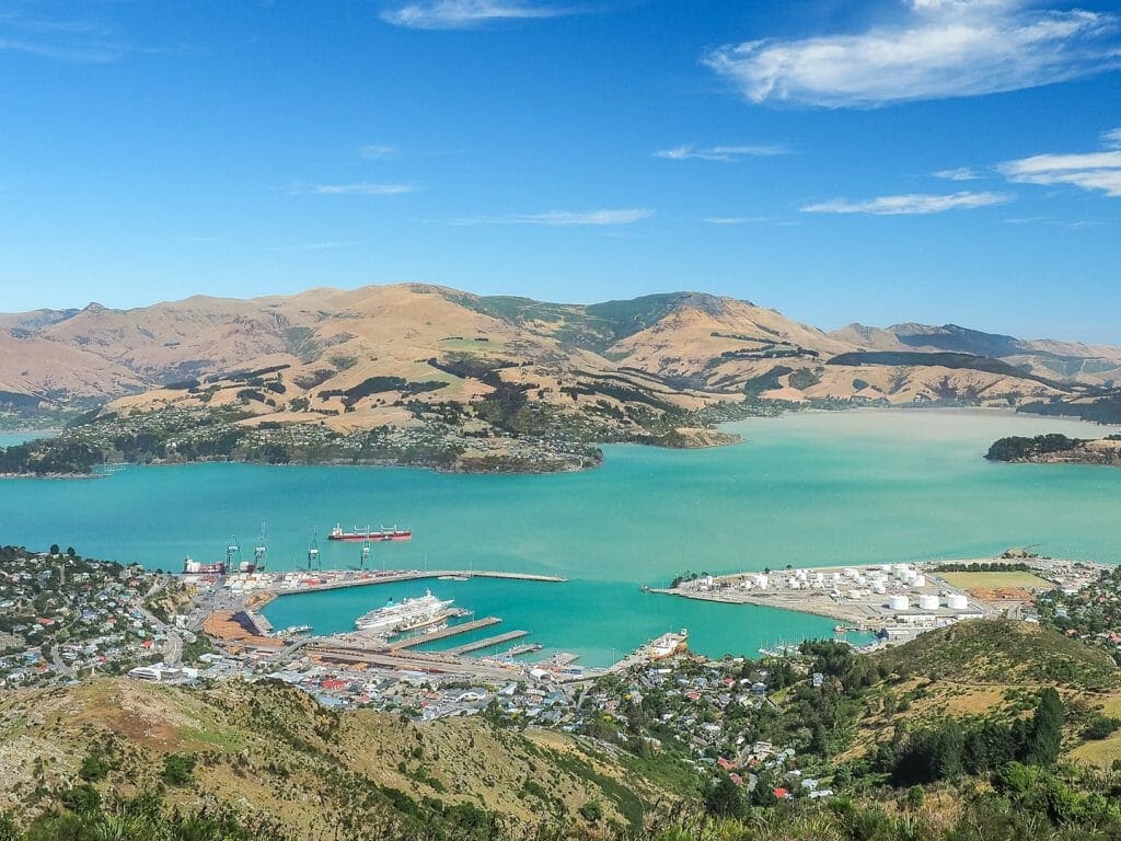 Christchurch and the surrounding New Zealand landscape